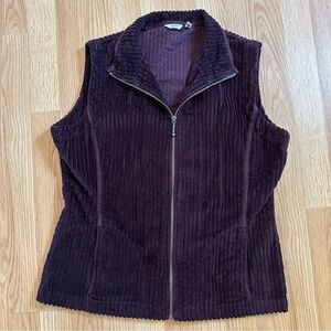Woolrich Women's Purple Corduroy Vest medium 100% cotton